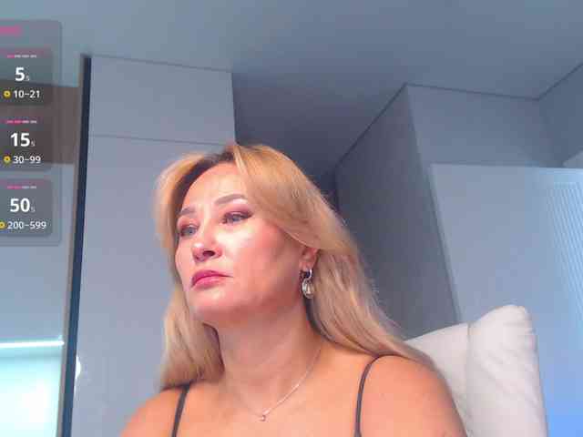 hold-me-tight's sex show image