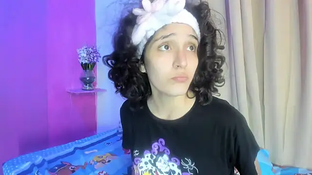 Sexshow-Bild von TeensNews18 Sexshow-Bild von TeensNews18