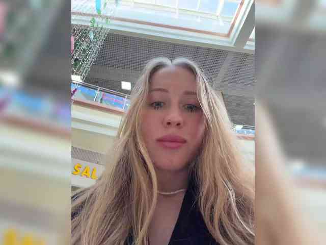 Likachkaa's sex show image