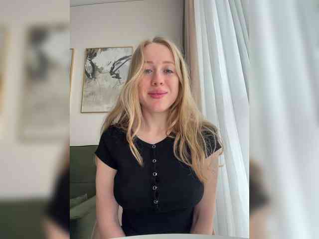 Likachkaa's sex show image