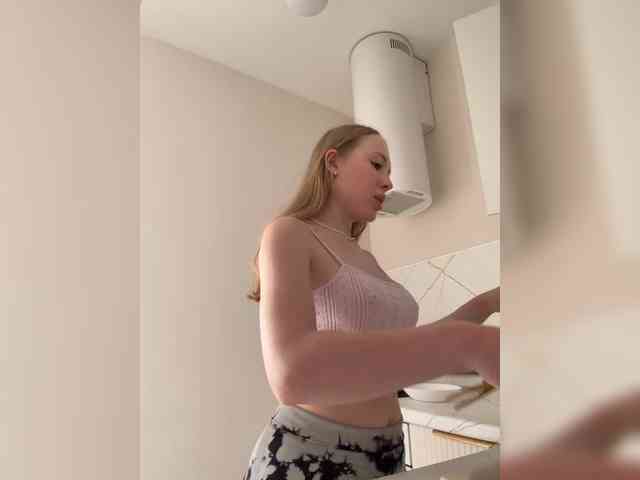 Likachkaa's sex show image