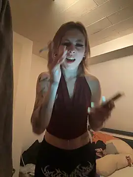 Milli-Kiss's sex show image