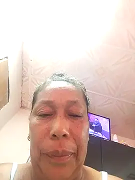 Naomi-Mature's sex show image