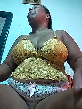 Naomi-Mature's sex show image