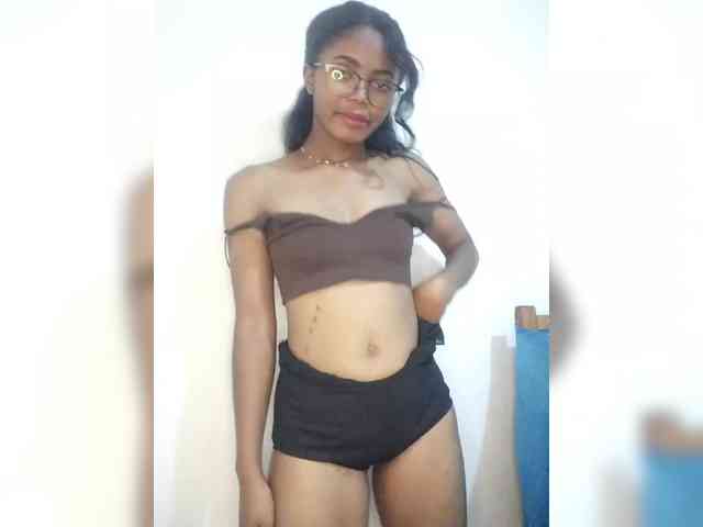 Изображение секс-шоу модели Maella22