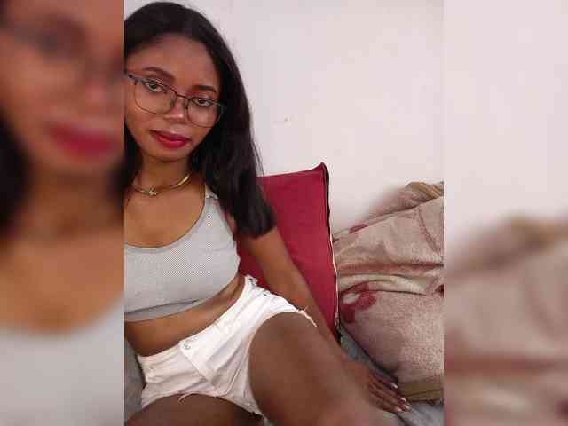 Изображение секс-шоу модели Maella22