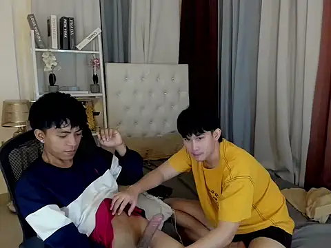 davincihugecock's sex show image