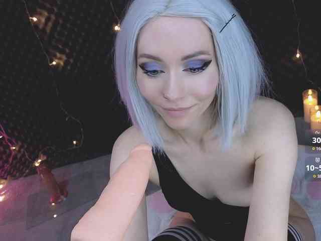 LISA-ALYSSA's sex show image