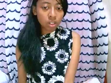 joliekah27's sex show image