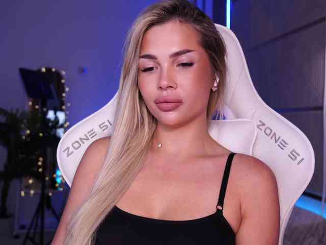 -Dirty-Bitch's sex show image