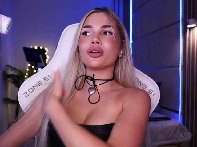 -Dirty-Bitch's sex show image