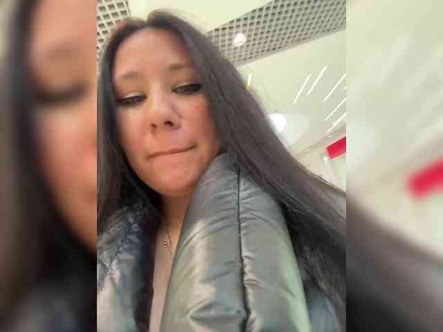 -Dirty-Bitch's sex show image