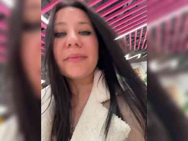 -Dirty-Bitch's sex show image