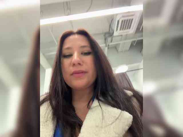 -Dirty-Bitch's sex show image