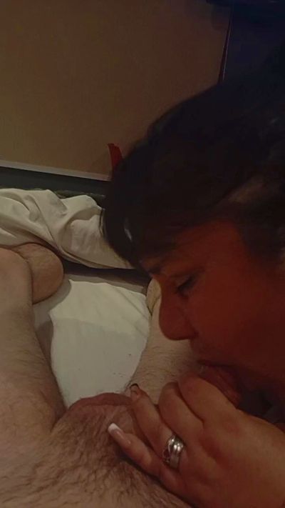 Isabelita45's sex show image