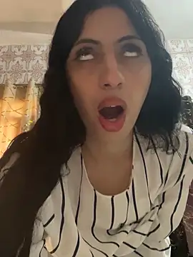 Ni-_haL01's sex show image