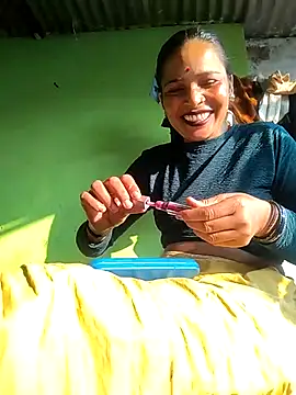 Hot_Kajal5's sex show image