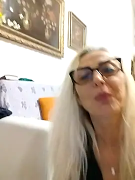 Sexshow-Bild von _sexyBLONDE46_ Sexshow-Bild von _sexyBLONDE46_