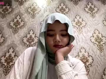 Изображение секс-шоу модели keeleylandrie