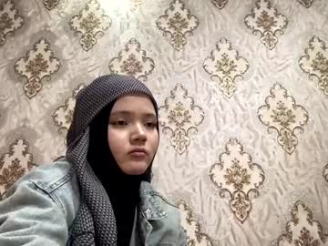 Изображение секс-шоу модели keeleylandrie