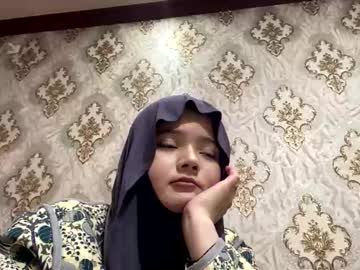 Изображение секс-шоу модели keeleylandrie