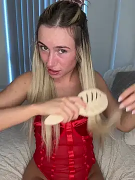 SexySaraxxoo's sex show image SexySaraxxoo's sex show image