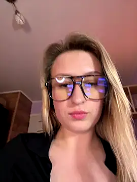 Изображение секс-шоу модели KassandraTress Изображение секс-шоу модели KassandraTress