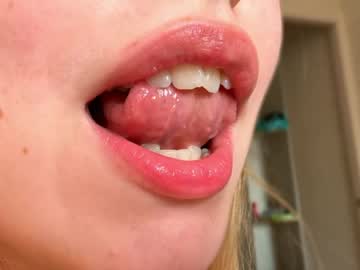 Изображение секс-шоу модели horney_audrey