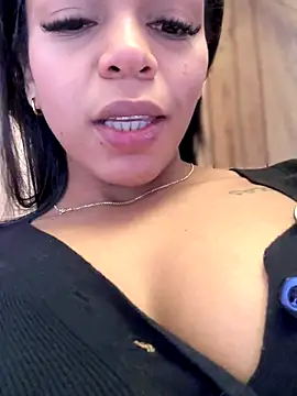 Изображение секс-шоу модели Charly_