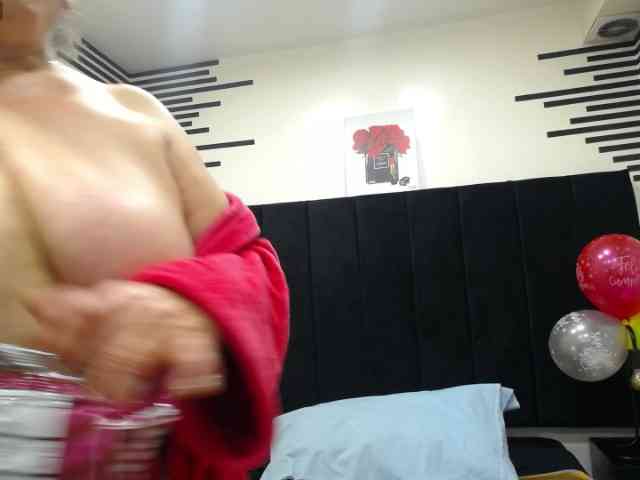 Изображение секс-шоу модели VickyBoobss