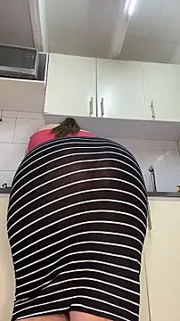 Изображение секс-шоу модели Chloee_Peach Изображение секс-шоу модели Chloee_Peach