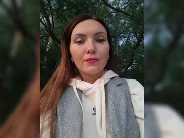 DIVORA's sex show image