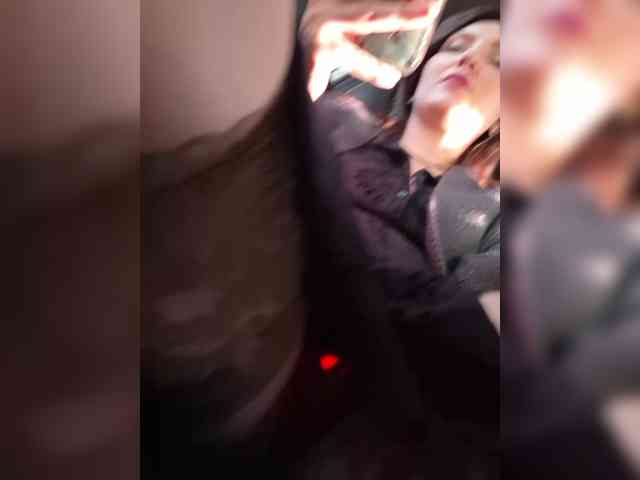 DIVORA's sex show image