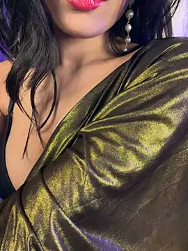 KARISHMA-STRIP's sex show image