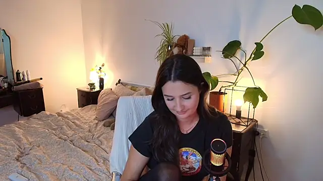 Lenas_Room's sex show image
