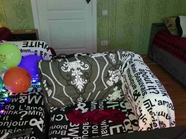 MeganIris's sex show image