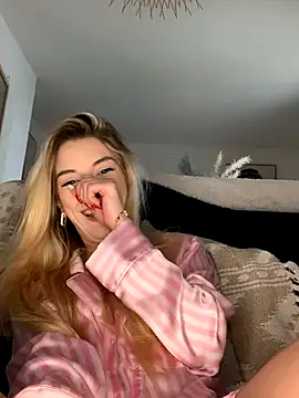 Sexshow-Bild von Bellalolahot Sexshow-Bild von Bellalolahot