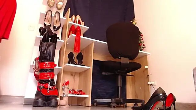 MIss_Kendall_'s sex show image