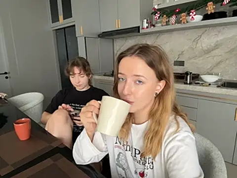 Sexshow-Bild von Nura_n_Sarah Sexshow-Bild von Nura_n_Sarah