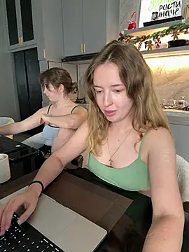 Nura_n_Sarah's sex show image