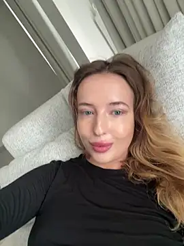 Nura_n_Sarah's sex show image