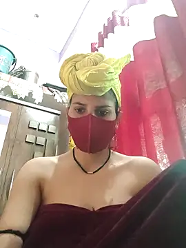 Maahi-Queen's sex show image