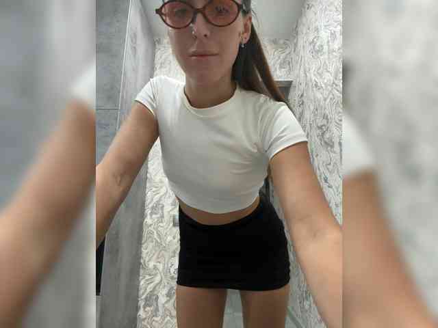 Zarina888's sex show image