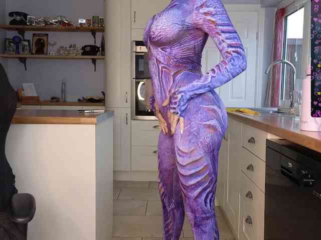 stripmequick's sex show image