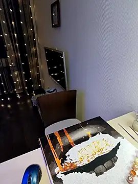 Juicy_PeachLux's sex show image