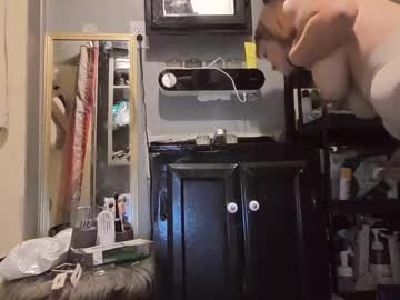 pizzedwife's sex show image