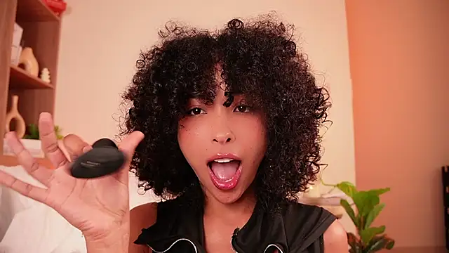 OSHUN_'s sex show image