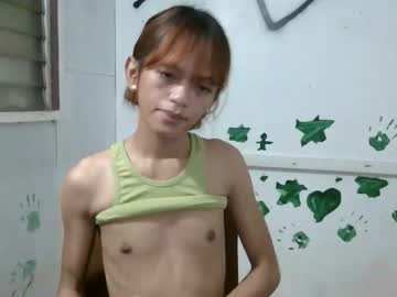 n1raa's sex show image