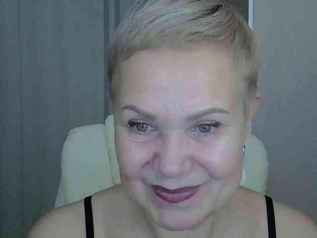 Изображение секс-шоу модели IFannyLove