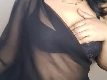 Изображение секс-шоу модели priyu_ Изображение секс-шоу модели priyu_